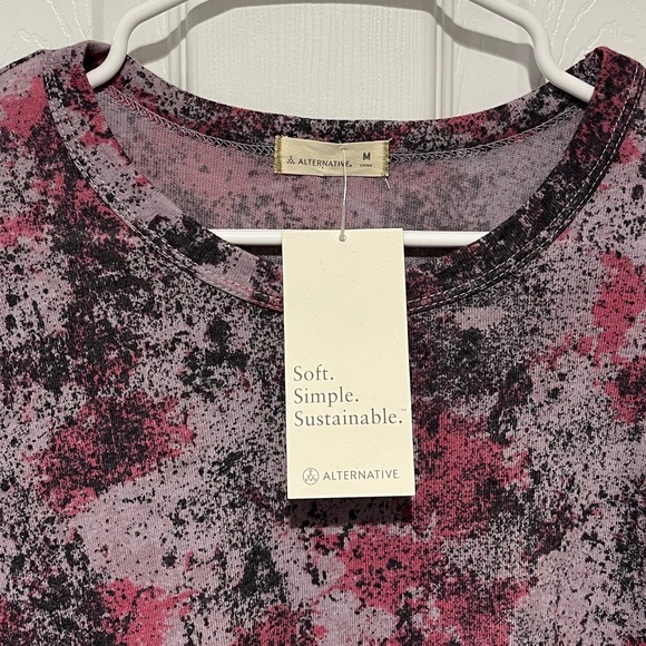 NWT-Men's Eco-Jersey Shirttail Printed T-Shirt
ALTERNATIVE sz.M - Picture 2 of 5